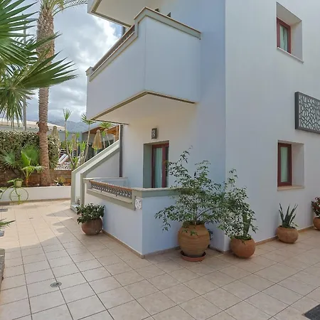 Bella Elena Aparthotel